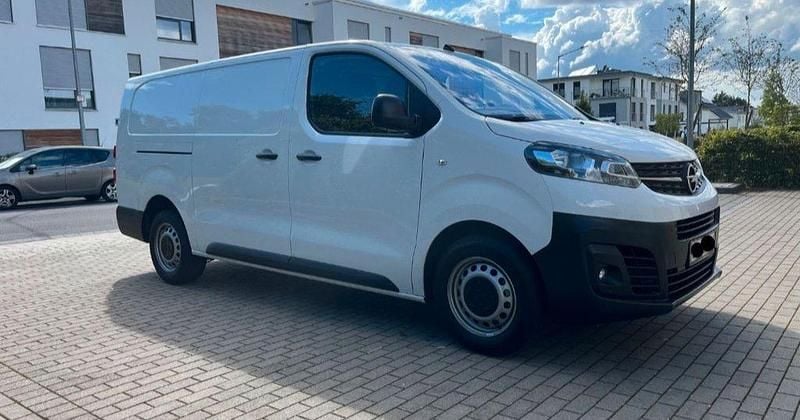 Weiß Gebraucht 2022 Opel Vivaro Van | 12.900 € - Bild 1/4