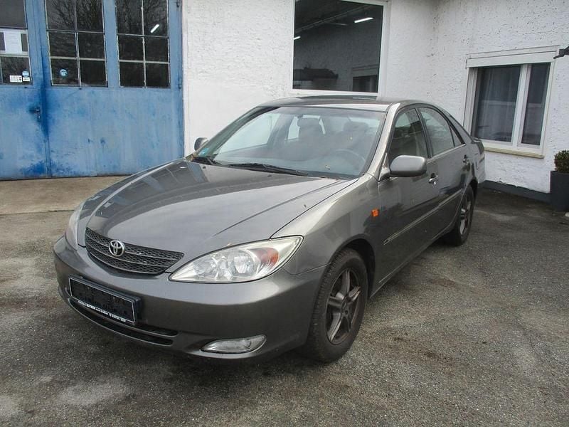 Gebraucht Toyota Camry 186 PS (136 kW) 2003 Grau Limousine