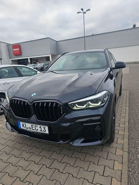 Gebraucht BMW X6 M50 Performance 530 PS (389 kW) 2022 Schwarz SUV