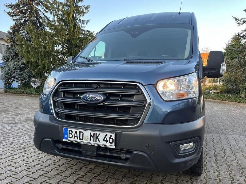 Chromablau metallic Gebraucht 2022 Ford Transit Trend Van / Kleinbus | 26.890 € (Fairer Preis) - Bild 1/4