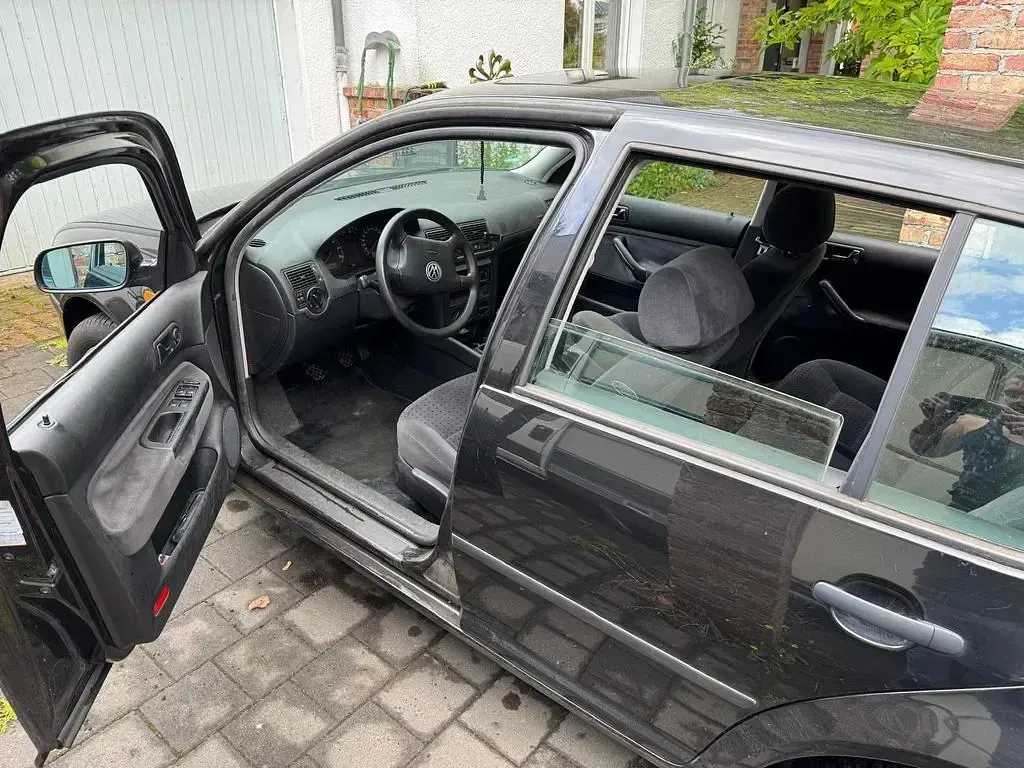 Gebraucht VW Golf III Comfortline 101 PS (74 kW) 1998 Schwarz Limousine