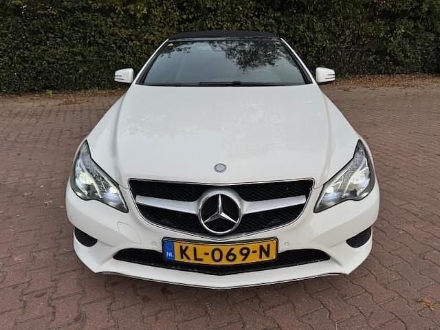 Gebraucht Mercedes E250 Ambition 211 PS (155 kW) 2015 Weiß Cabrio