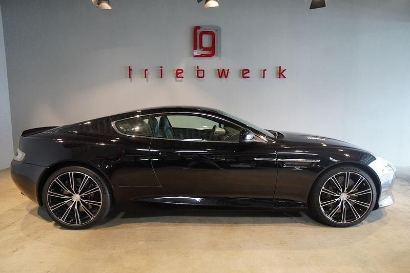 Gebraucht Aston Martin DB9 518 PS (380 kW) 2013 Onyx black Coupé