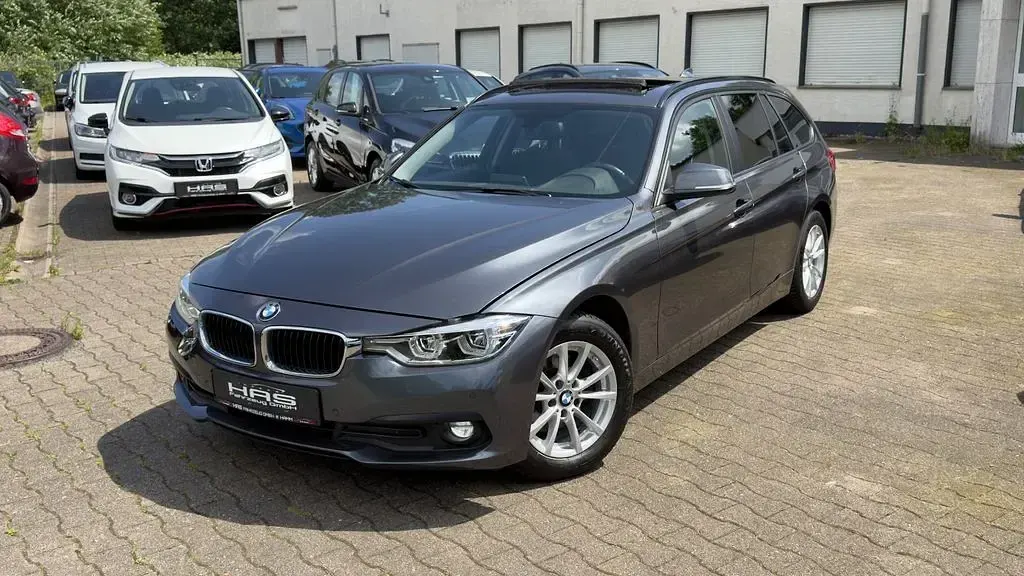 Gebraucht BMW 320 Advantage 190 PS (139 kW) 2015 Grau Kombi
