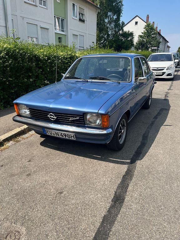 Blau Gebraucht 1978 Opel Kadett S Limousine | 6.999 € - Bild 1/4