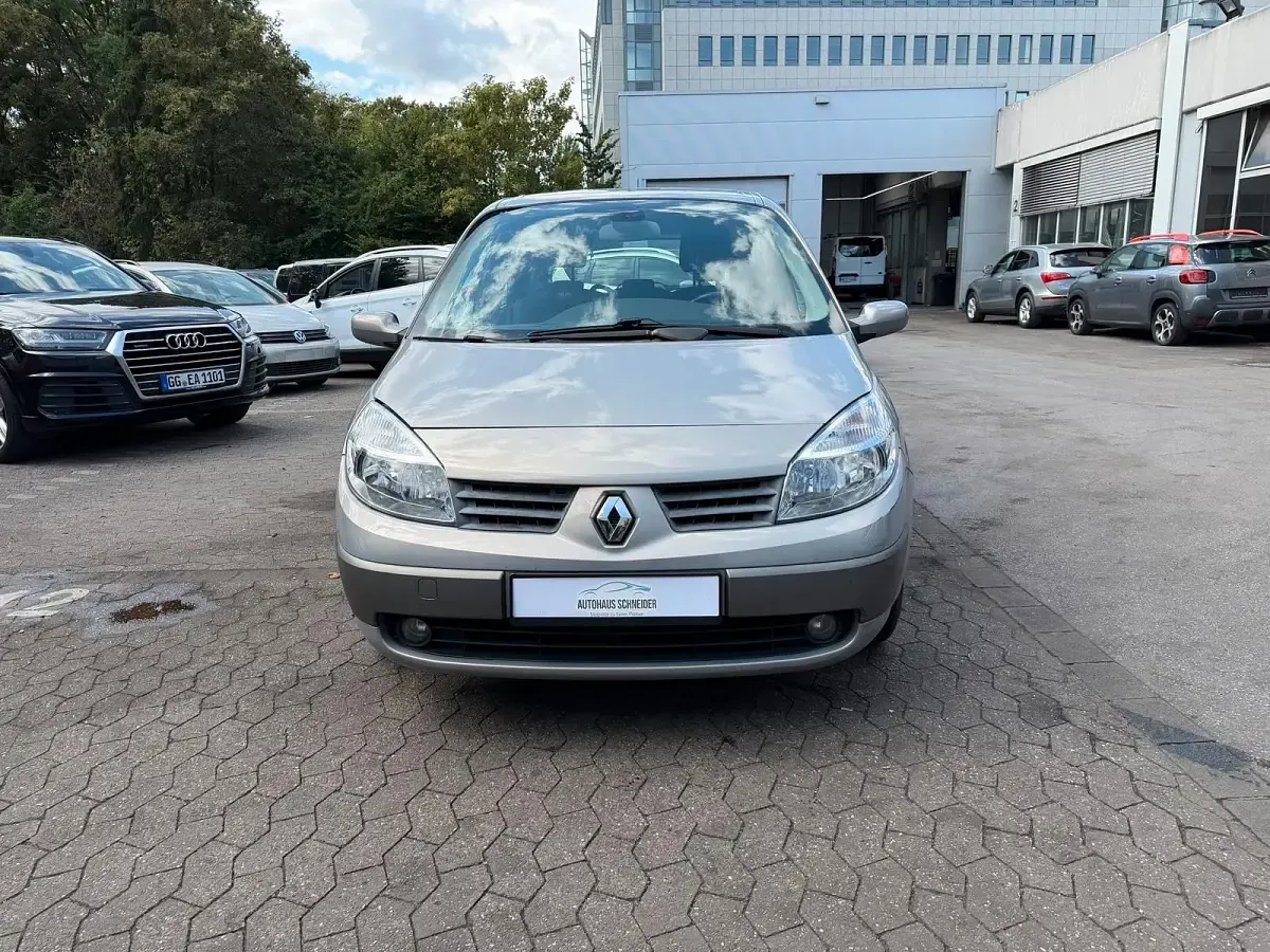 Gebraucht Renault Mégane II 134 PS (98 kW) 2005 Silber Limousine