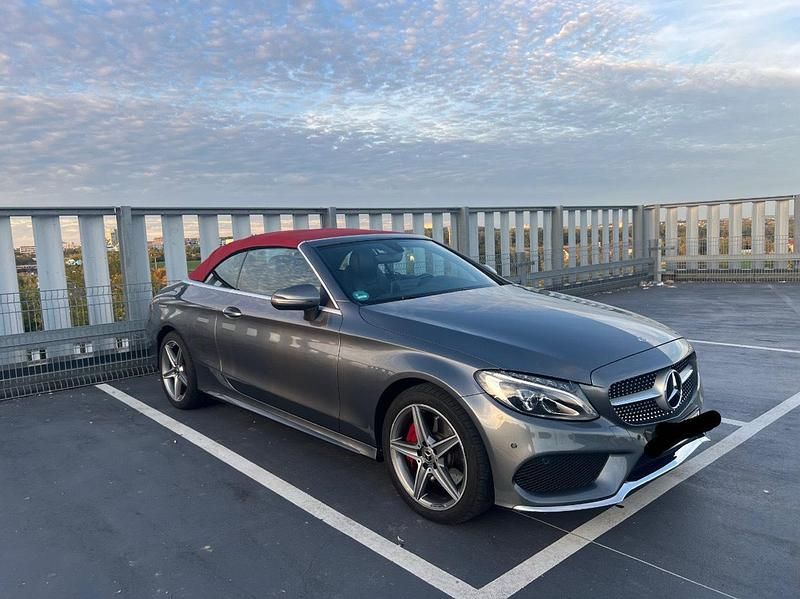 Grau Gebraucht 2017 Mercedes C250 AMG Cabrio | 29.999 € (Fairer Preis) - Bild 1/4
