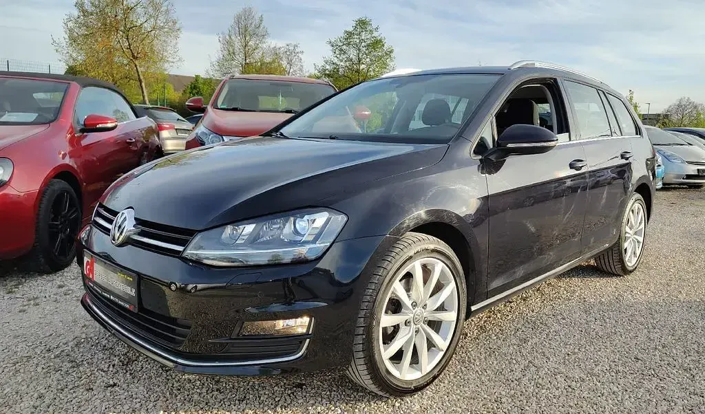 Gebraucht VW Golf VII Highline 125 PS (91 kW) 2016 Schwarz Kombi