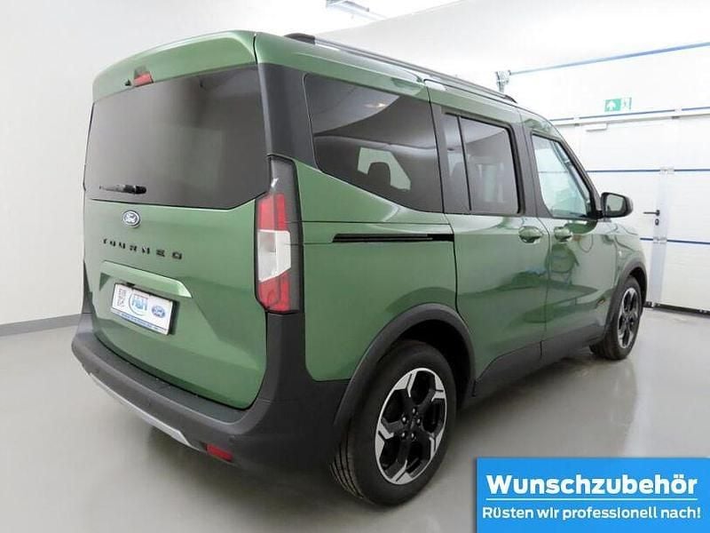 Gebraucht Ford Tourneo Courier Active 125 PS (91 kW) 2025 Bursting green Van / Kleinbus