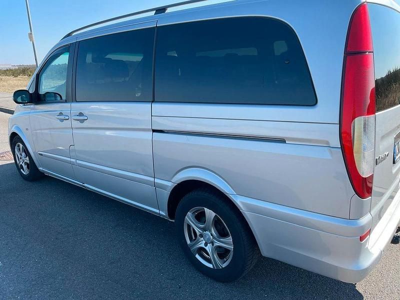 Gebraucht Mercedes Viano 204 PS (150 kW) 2009 Silber Van / Kleinbus