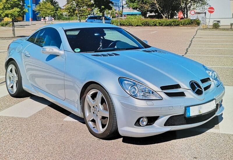 Silber Gebraucht 2005 Mercedes SLK350 Cabrio | 20.500 € - Bild 1/4