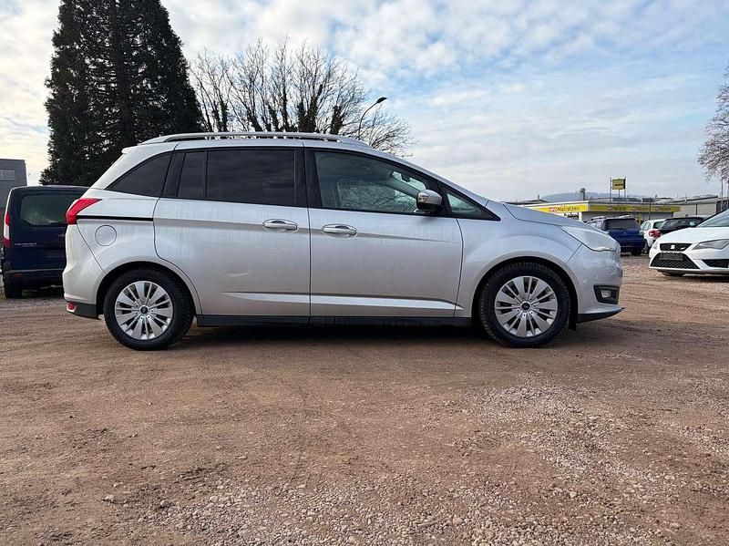 Używany Ford Grand C-Max 125 KM (91 kW) 2017 Srebrny Minivan