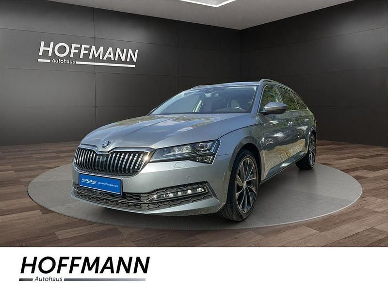 Grau Gebraucht 2019 Skoda Superb Premium Edition Kombi | 25.390 € (Guter Preis) - Bild 1/4