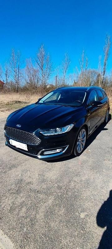 Schwarz Gebraucht 2016 Ford Mondeo Vignale Kombi | 13.999 € (Fairer Preis) - Bild 1/4