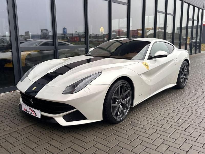 Gebraucht Ferrari F12 741 PS (545 kW) 2013 Weiß Coupé
