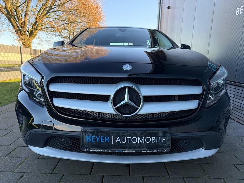 Gebraucht Mercedes GLA200 156 PS (114 kW) 2016 Schwarz SUV