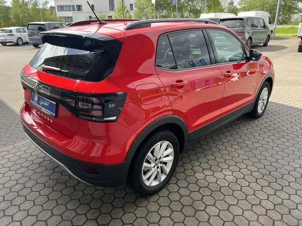 Gebraucht VW T-Cross Life 116 PS (85 kW) 2019 Flashrot SUV