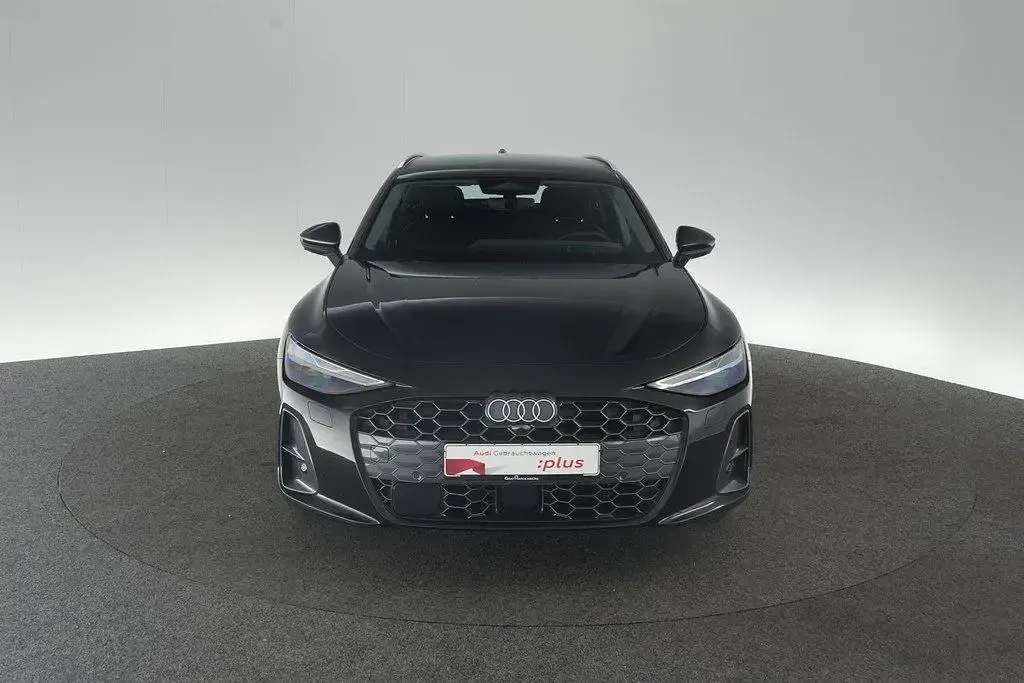 Gebraucht Audi A6 Ambiente 204 PS (150 kW) 2025 Mitternachtsgrün metallic Kombi