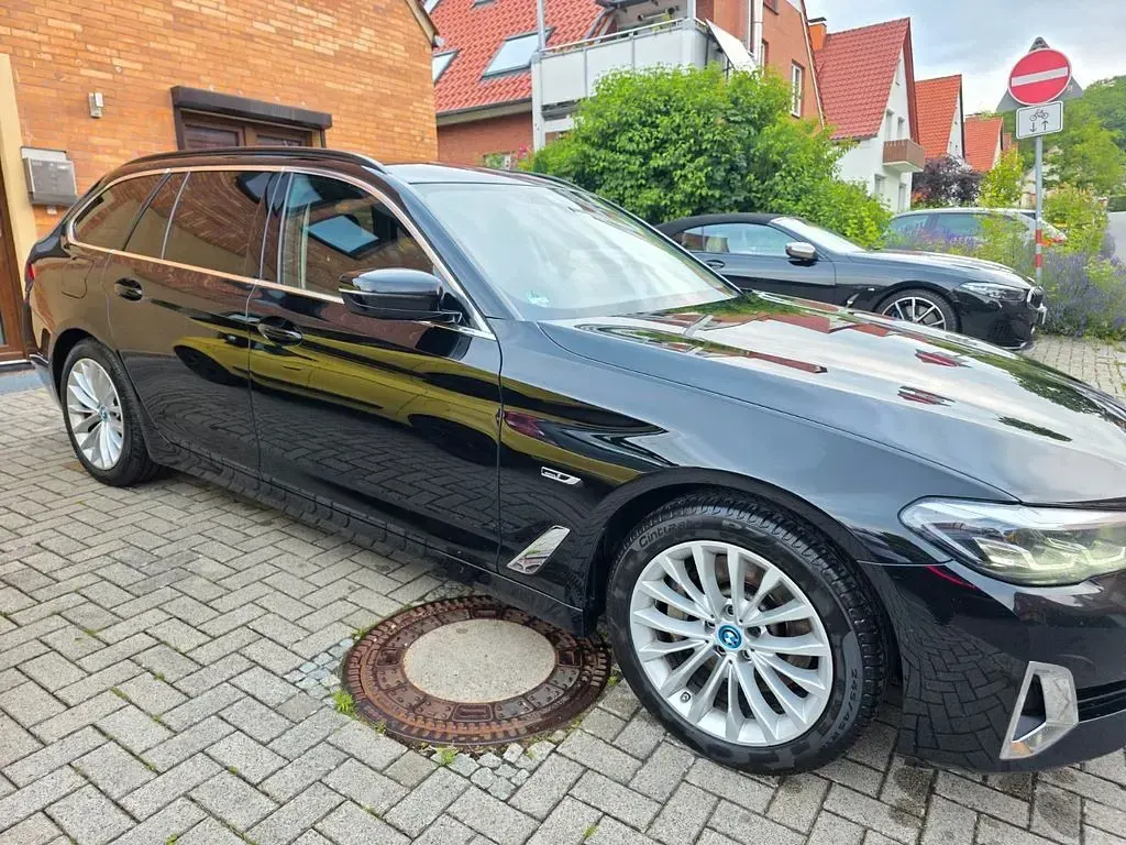 Gebraucht BMW 520 Luxury Line 204 PS (150 kW) 2022 Schwarz Kombi