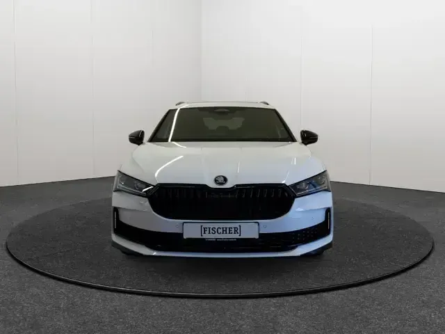 Gebraucht Skoda Superb SportLine 204 PS (150 kW) 2025 Weiss Kombi