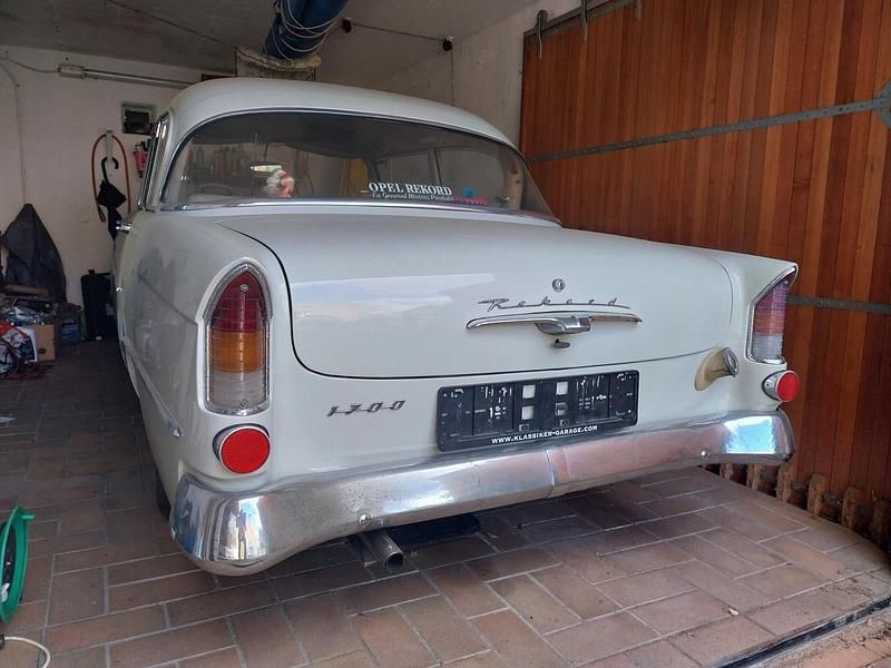 Weiß Gebraucht 1960 Opel Rekord | 5.250 € - Bild 1/4