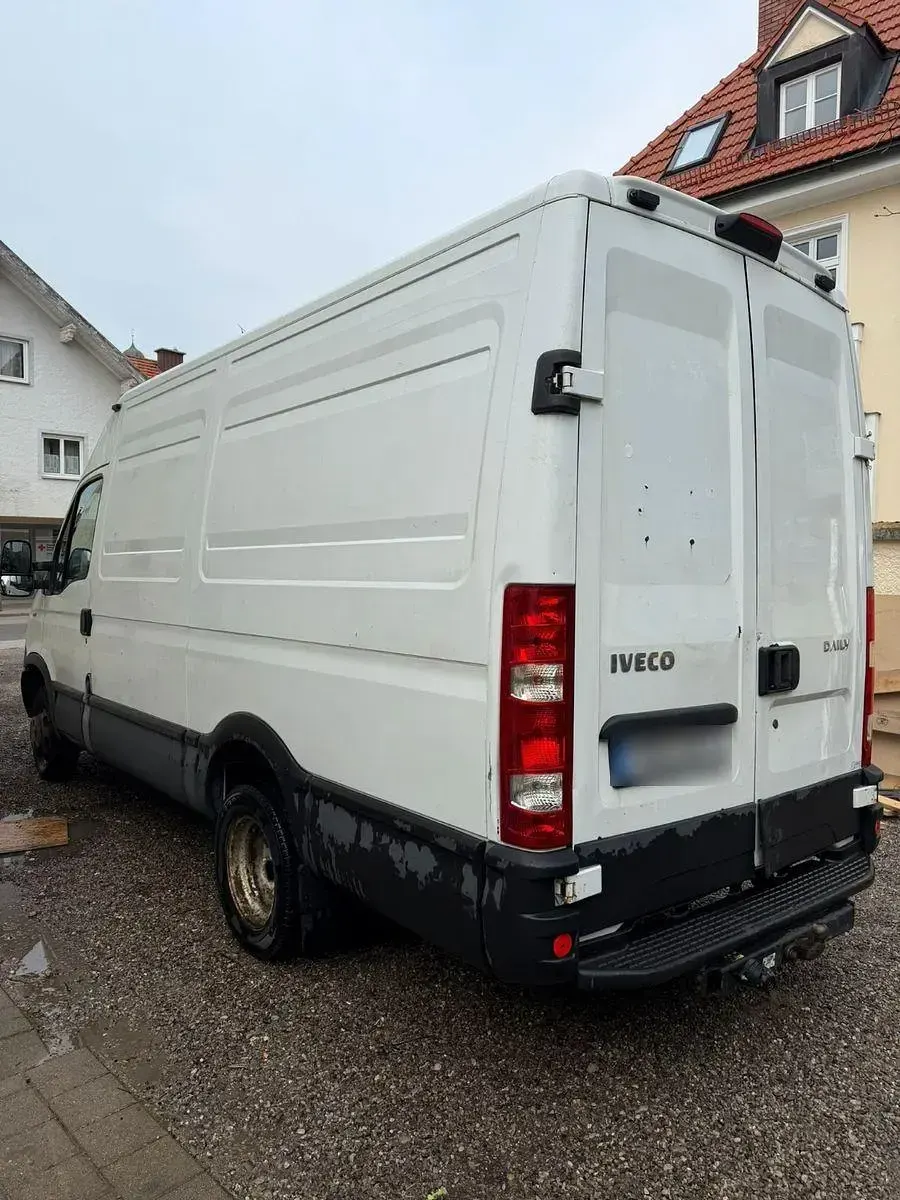 Używany Iveco Daily 170 KM (125 kW) 2013 Biały Minivan