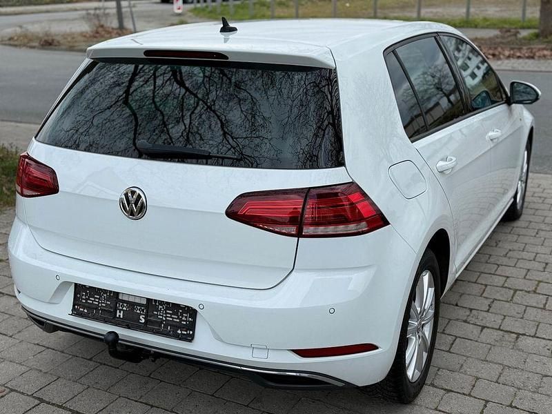 Gebraucht VW Golf VII Join 116 PS (85 kW) 2018 Weiß Limousine