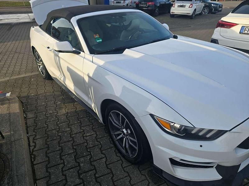 Gebraucht Ford Mustang 317 PS (233 kW) 2017 Weiß Cabrio