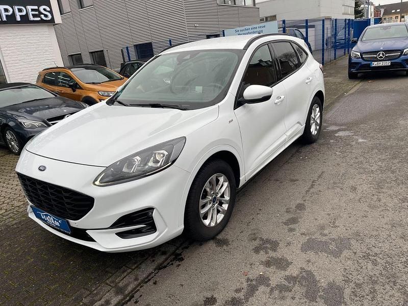 Gebraucht Ford Kuga ST-Line 190 PS (139 kW) 2022 Weiß SUV