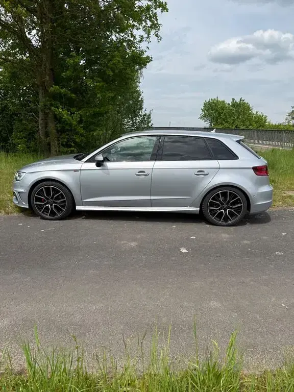 Gebraucht Audi A3 S-Line 150 PS (110 kW) 2016 Silber Limousine