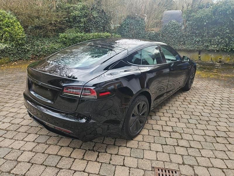 Gebraucht Tesla Model S 492 kW (670 PS) 2023 Schwarz Kleinwagen