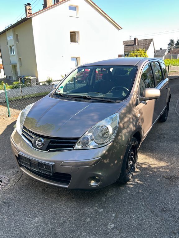 Beige Gebraucht 2010 Nissan Note Acenta Van / Kleinbus | 3.900 € (Fairer Preis) - Bild 1/4