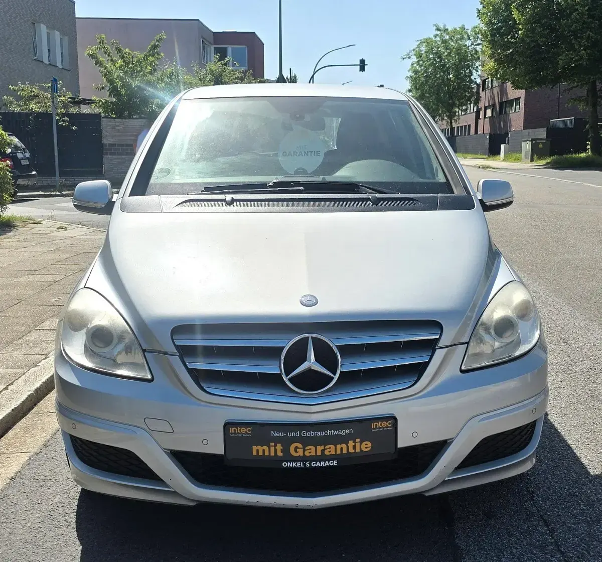 Gebraucht Mercedes B200 136 PS (100 kW) 2009 Grau Van / Kleinbus