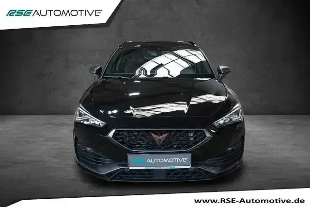Używany Cupra Leon VZ 310 KM (228 kW) 2022 Czarny Sedan/Limuzyna
