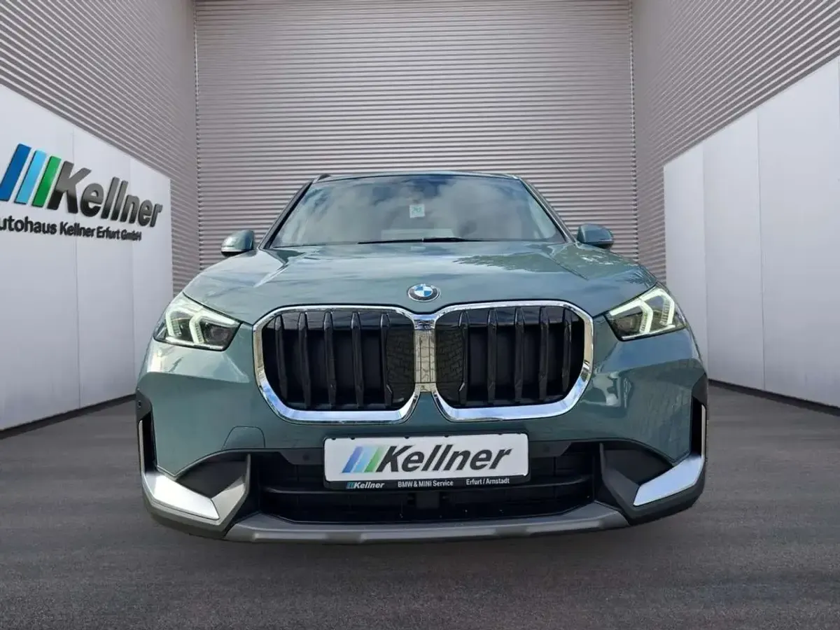 Gebraucht BMW X1 Performance 163 PS (119 kW) 2024 Grün SUV
