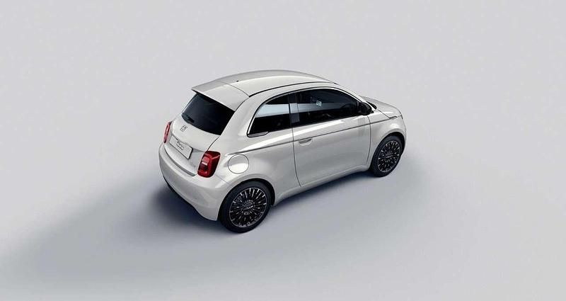 Neu Fiat 500e La Prima 86 kW (118 PS) 2026 Weiß Kleinwagen