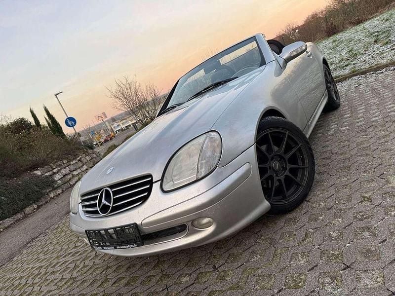 Gebraucht Mercedes SLK200 163 PS (119 kW) 2000 Silber Cabrio