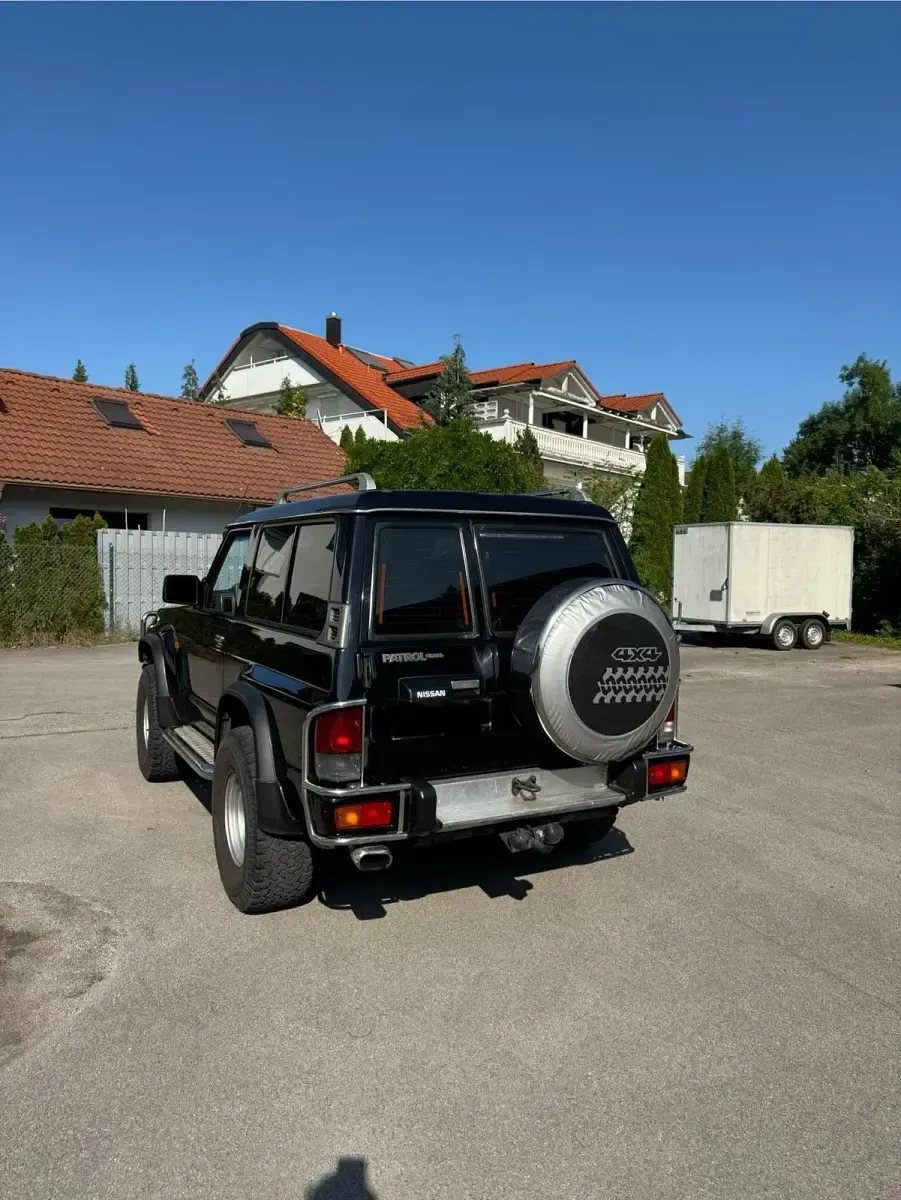Gebraucht Nissan Patrol 115 PS (84 kW) 1993 Violet SUV