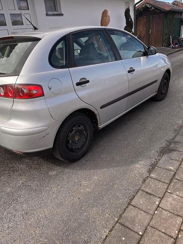 Gebraucht Seat Ibiza 75 PS (55 kW) 2004 Silber Kleinwagen