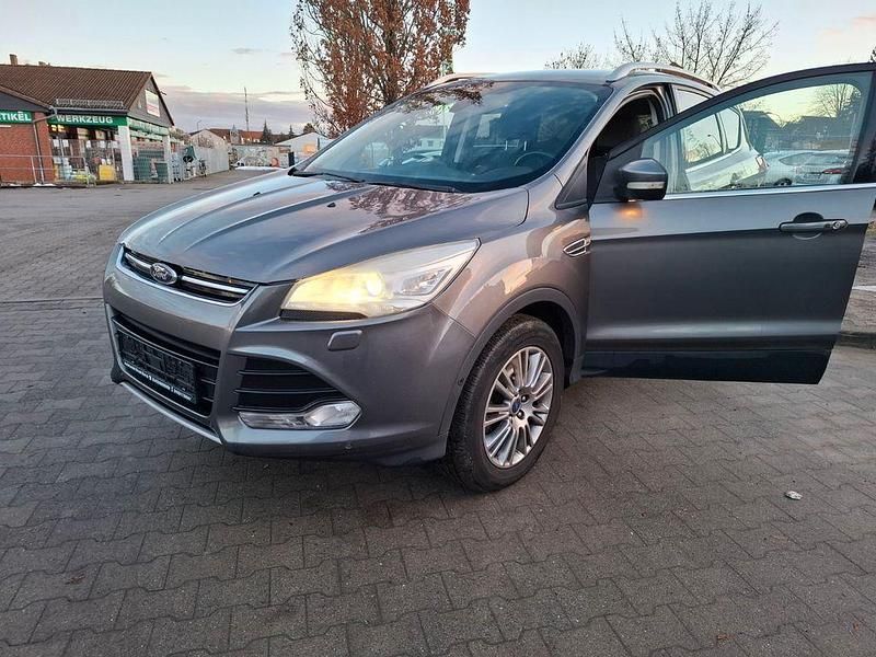Gebraucht Ford Kuga Titanium 163 PS (119 kW) 2014 Grün SUV
