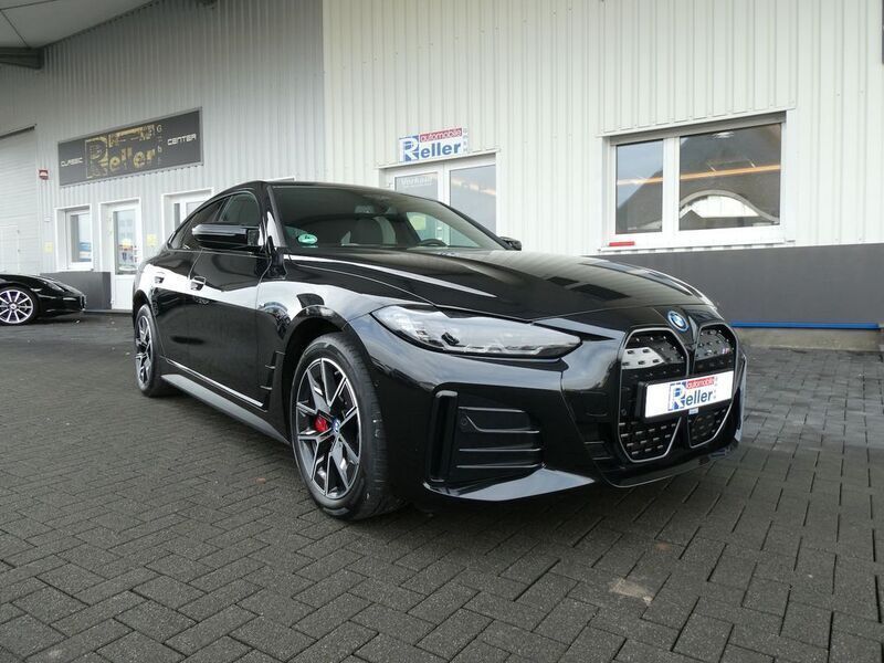 Schwarz Gebraucht 2023 BMW i4 Limousine | 48.900 € (Fairer Preis) - Bild 1/4