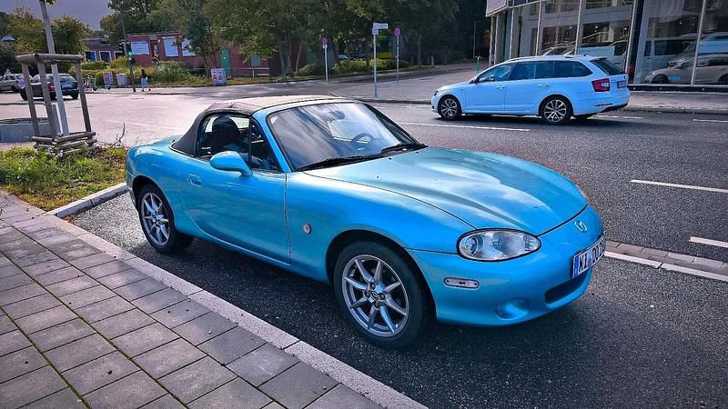 Blau Gebraucht 2003 Mazda MX5 Cabrio | 4.900 € (Fairer Preis) - Bild 1/4