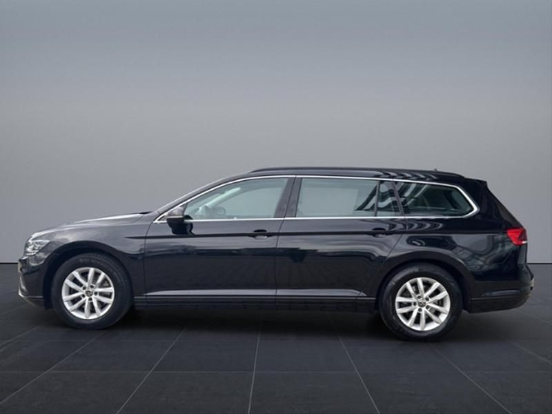 Gebraucht VW Passat Business 150 PS (110 kW) 2022 Kombi