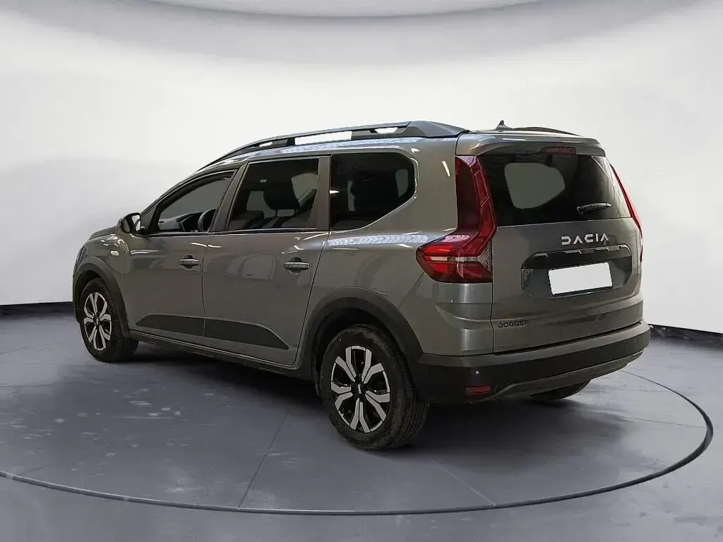 Gebraucht Dacia Jogger Expression 111 PS (81 kW) 2024 Gris schiste Van / Kleinbus
