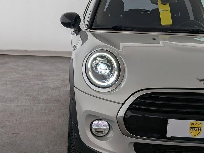 Gebraucht Mini Cooper 136 PS (100 kW) 2019 White silver Kleinwagen