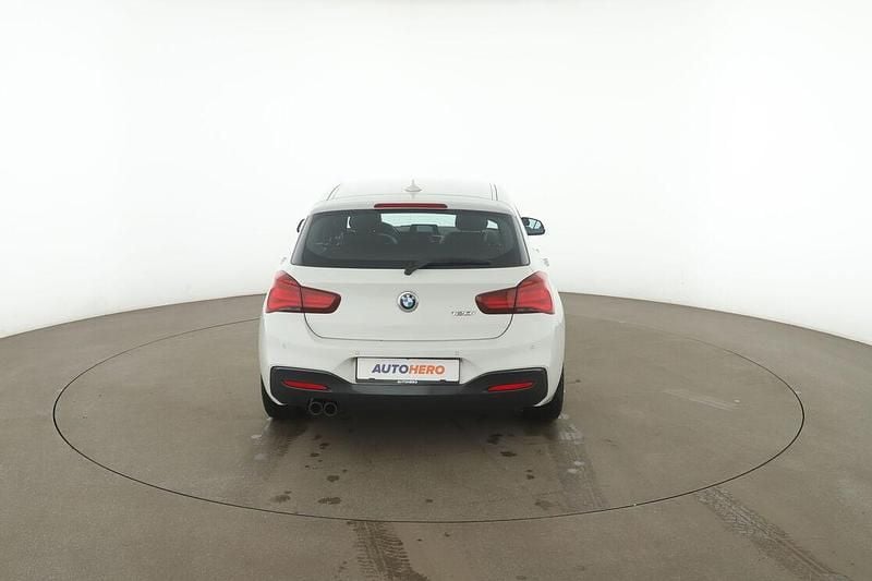 Gebraucht BMW 120 M Sport 190 PS (139 kW) 2019 Weiß Kleinwagen