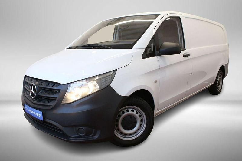Weiß Gebraucht 2015 Mercedes Vito Van / Kleinbus | 14.900 € (Guter Preis) - Bild 1/4