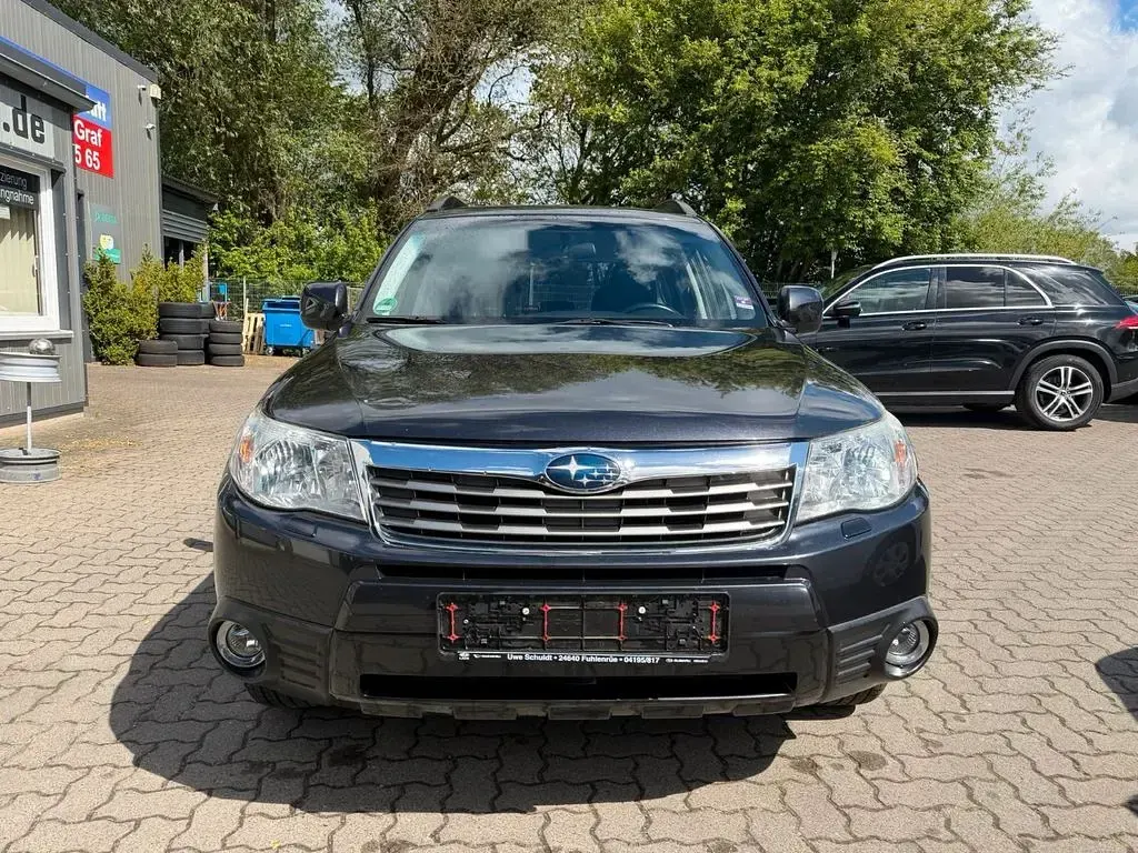 Occasion Subaru Forester 150 ch (110 kW) 2011 Gris SUV