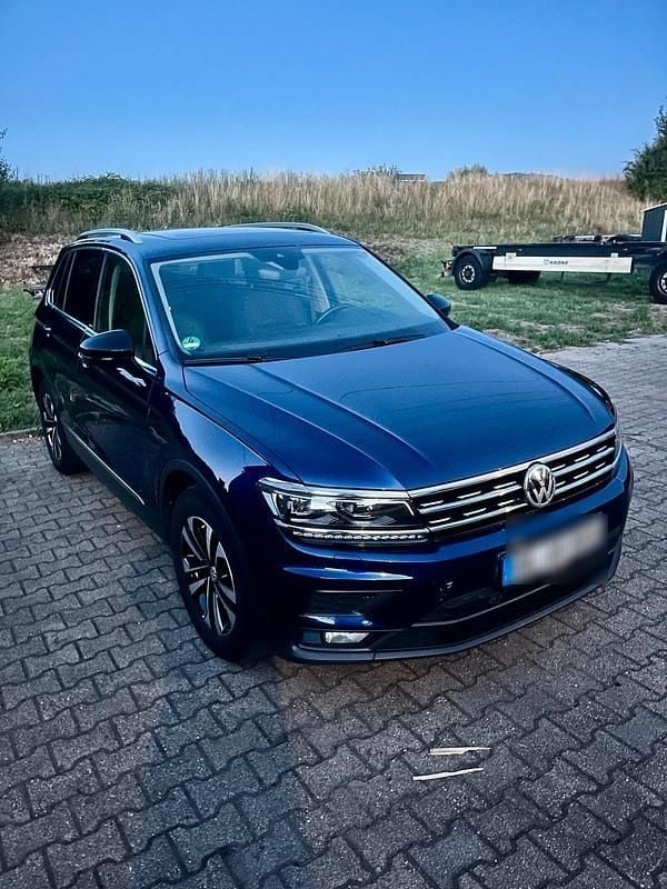 Blau Gebraucht 2019 VW Tiguan SUV | 20.230 € (Superpreis) - Bild 1/4