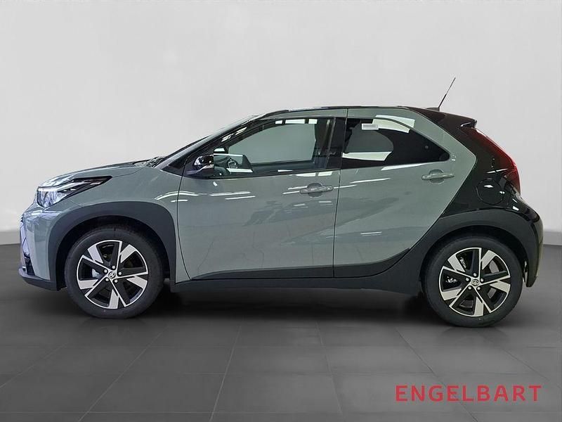 Neu Toyota Aygo X 116 PS (85 kW) 2026 Black (gruen SUV